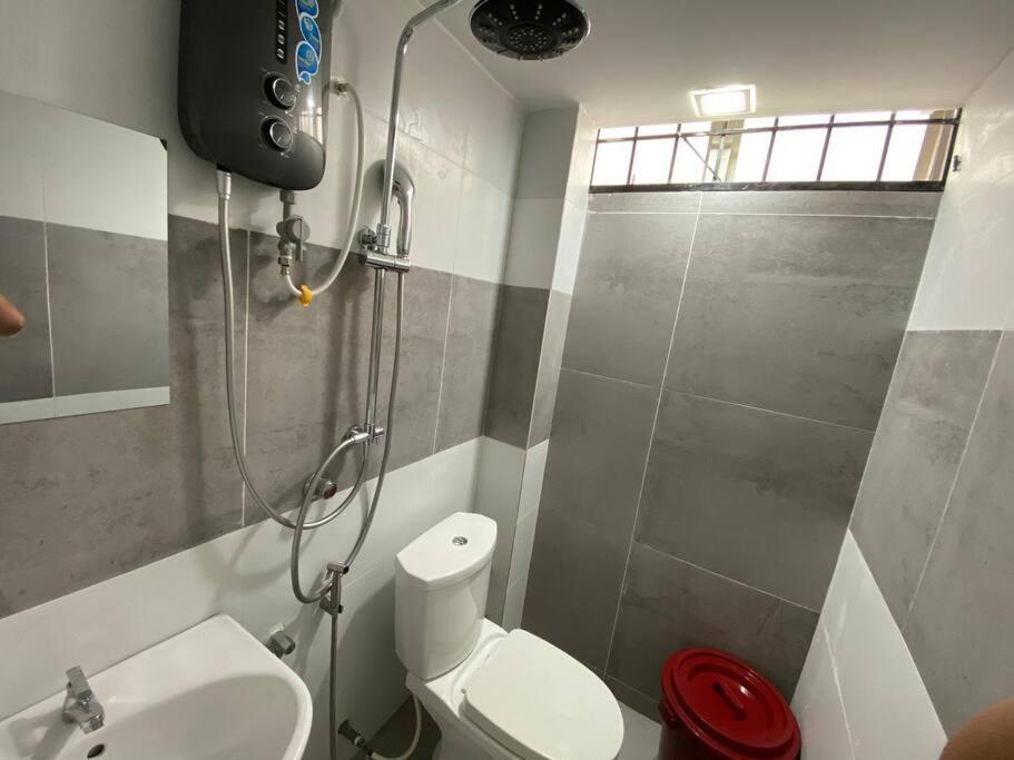 Homestay Ria Shah Alam/Subang Экстерьер фото